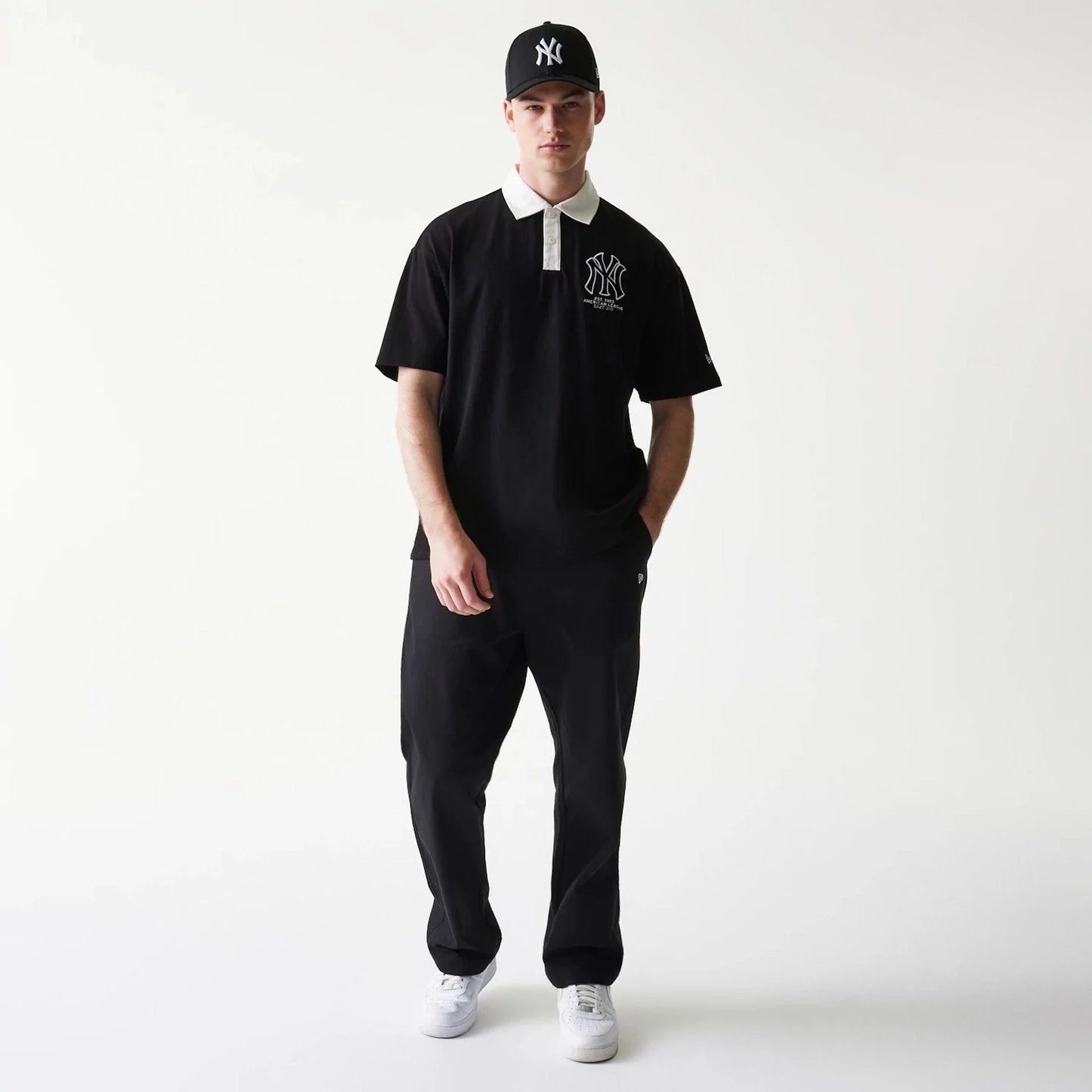 New Era, New York Yankees Oversized Polo T-Shirt, Black