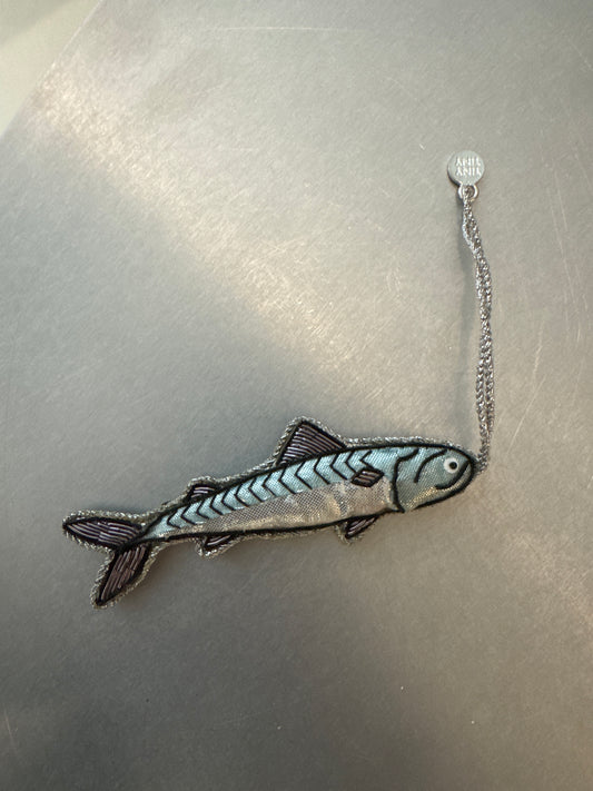 Tiny Tiny, Håndbroderet Fisk