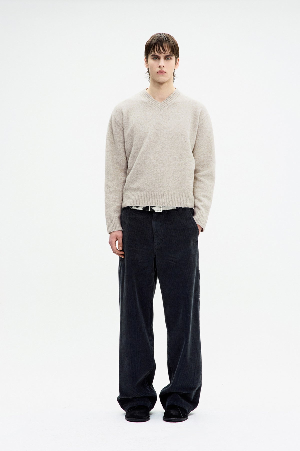 COOR,  Wool blend hairy v-neck sweater, Ivory