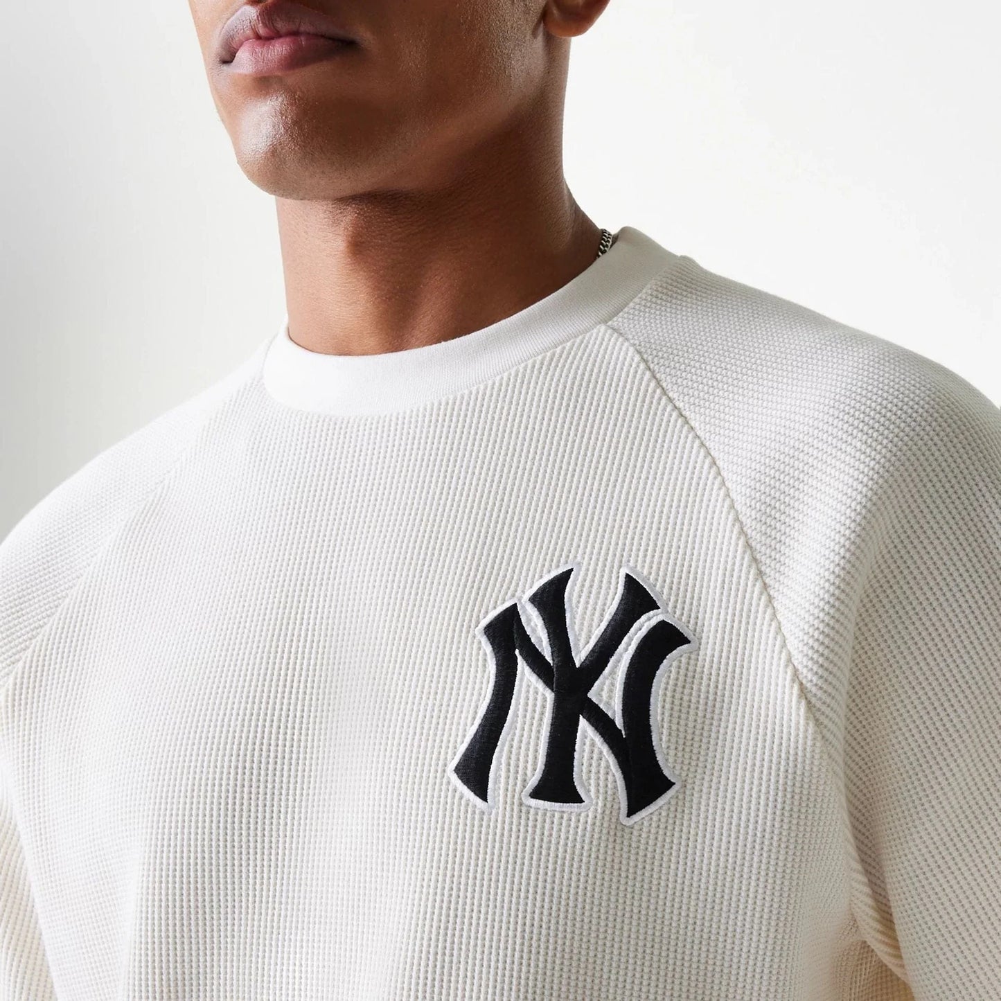 New Era, New York Yankees MLB Waffle Oversized T-Shirt, Off White