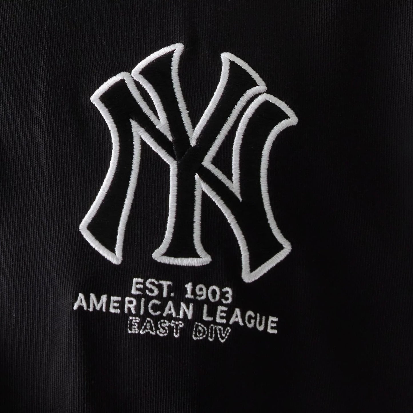 New Era, New York Yankees Oversized Polo T-Shirt, Black
