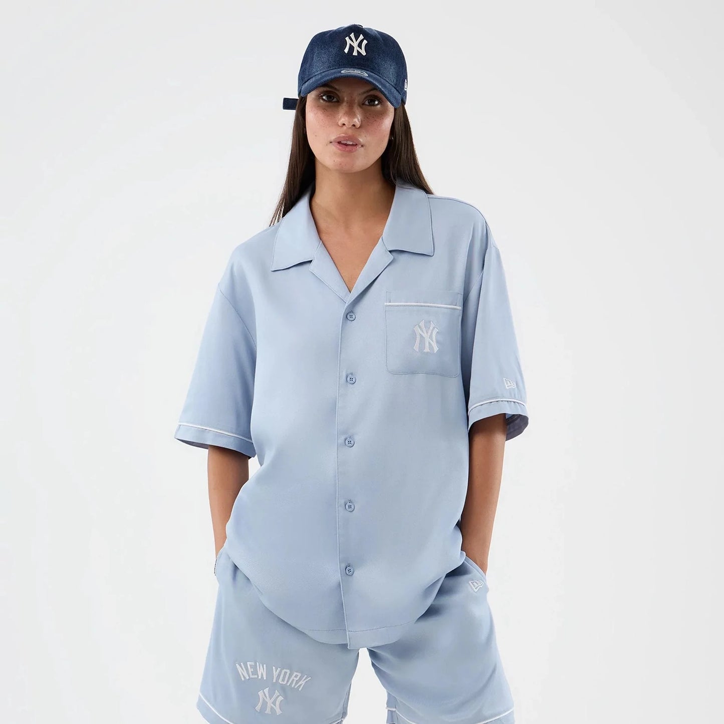New Era, New York Yankees Graphic Revere Short Sleeve Shirt, Blue
