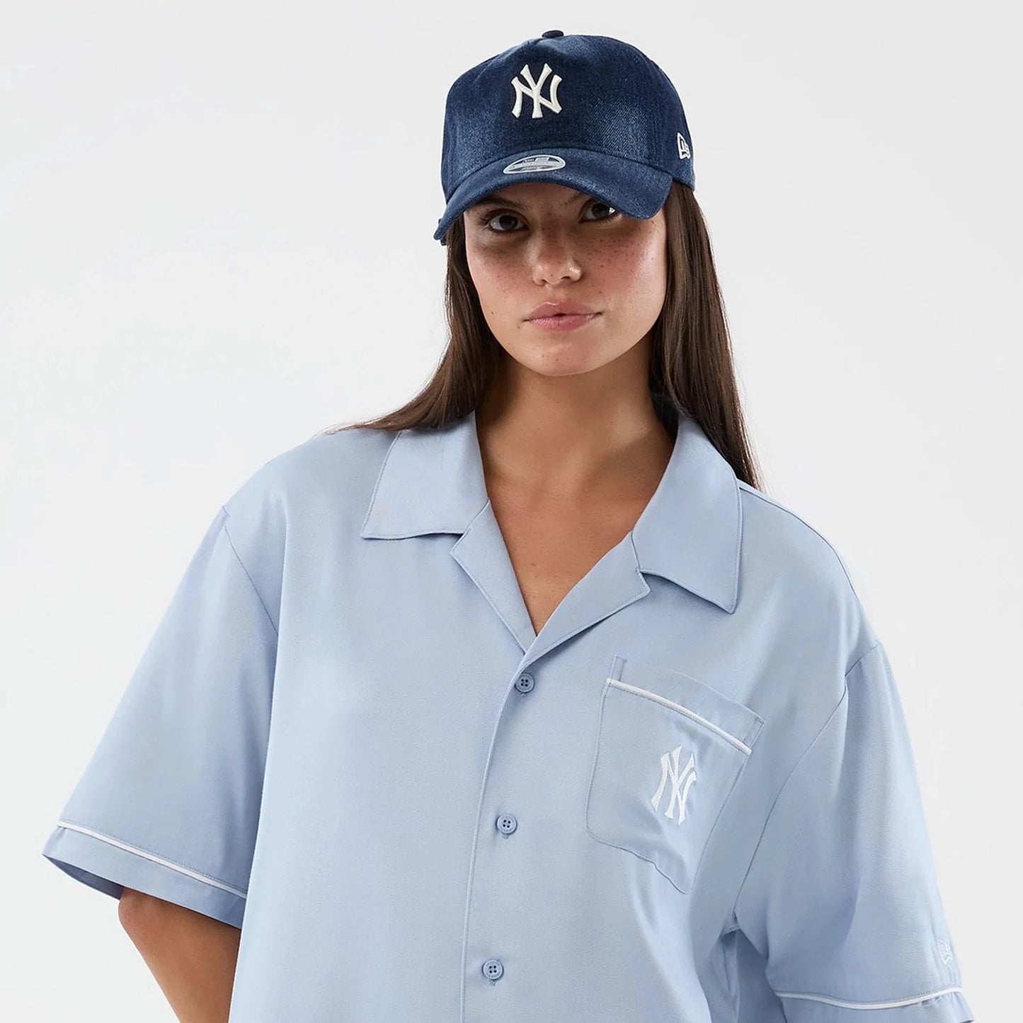 New Era, New York Yankees Graphic Revere Short Sleeve Shirt, Blue
