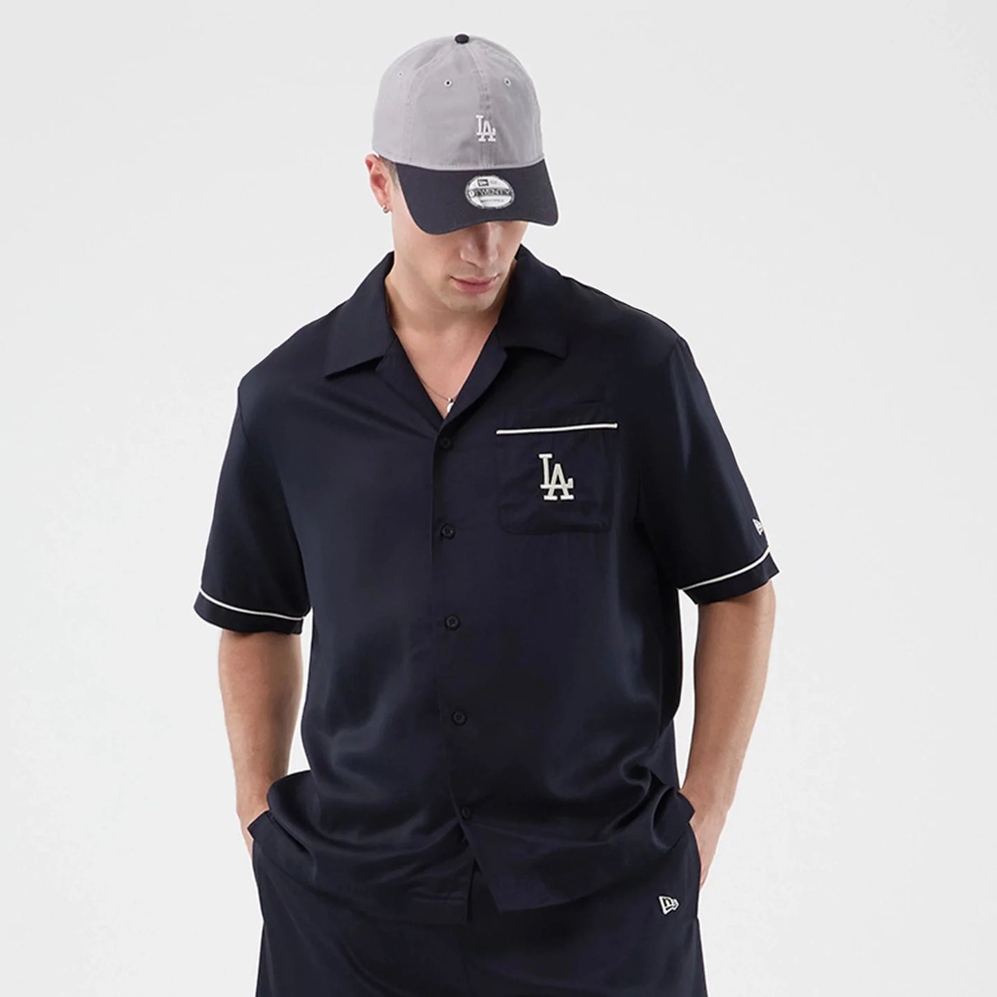 New Era, LA Dodgers Graphic Revere Short Sleeve Shirt, Navy