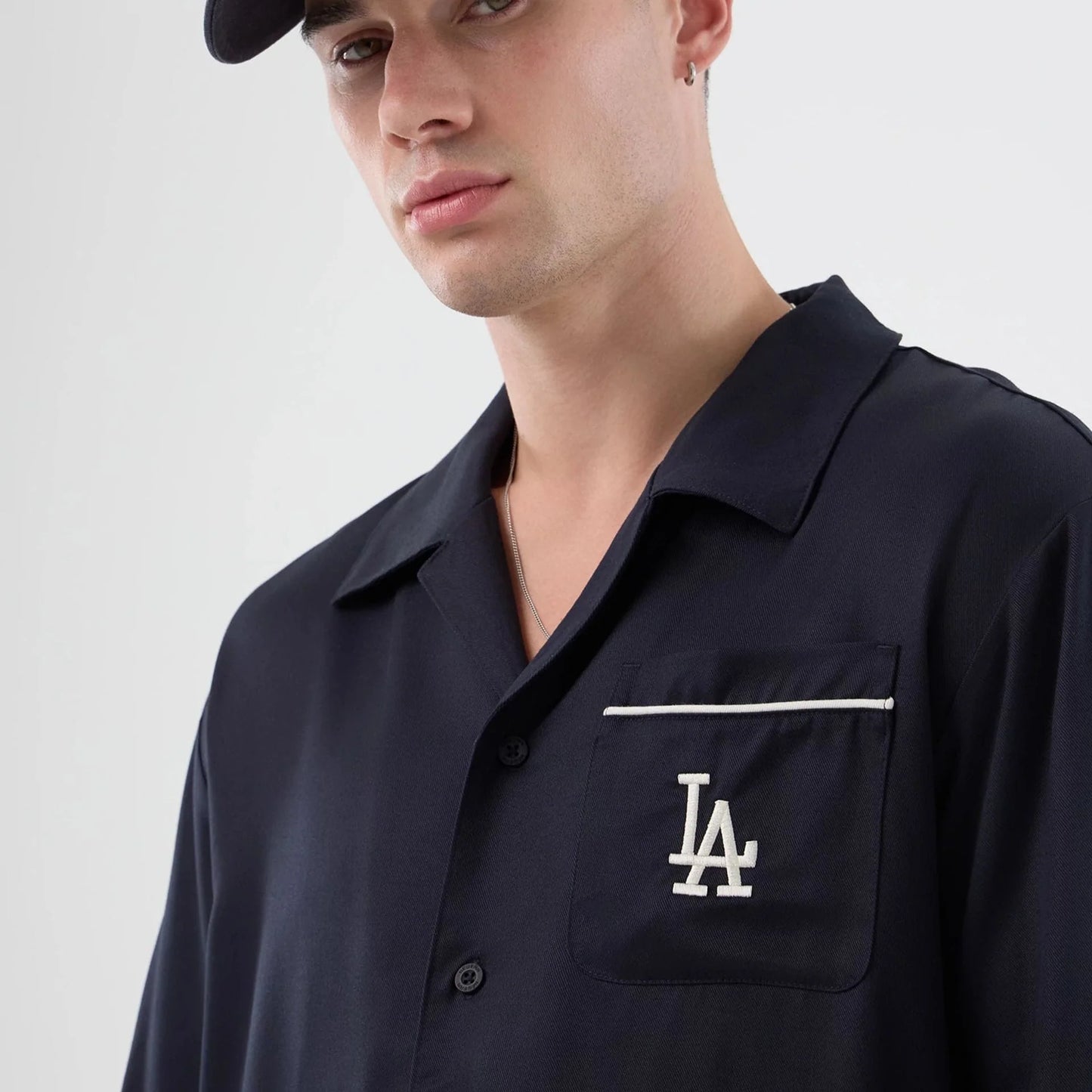 New Era, LA Dodgers Graphic Revere Short Sleeve Shirt, Navy