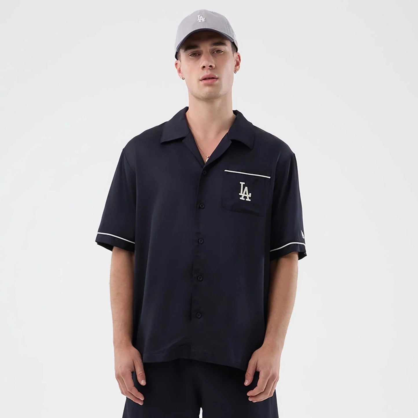 New Era, LA Dodgers Graphic Revere Short Sleeve Shirt, Navy