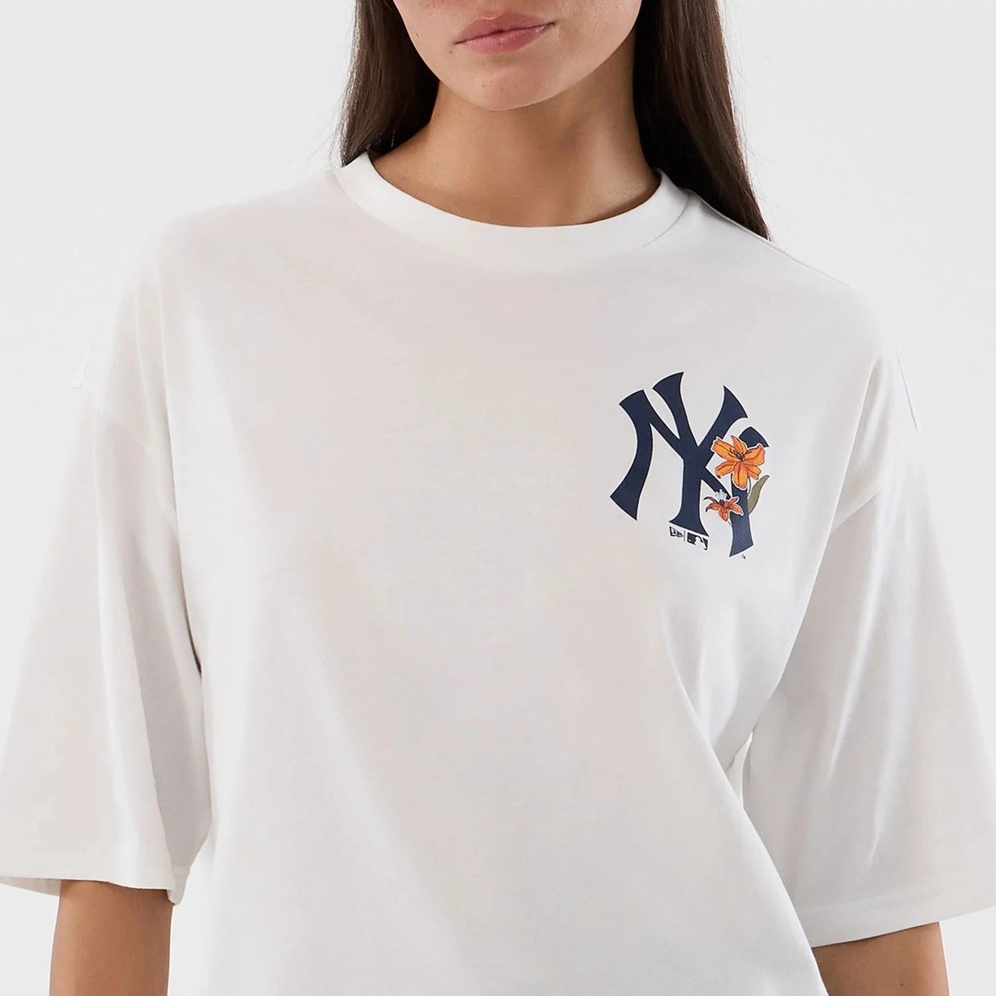 New Era, New York Yankees Floral Oversized T-Shirt, White