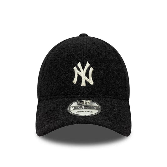 New Era, 9FORTY New York Yankees Chainstitch Winter Borg, Black