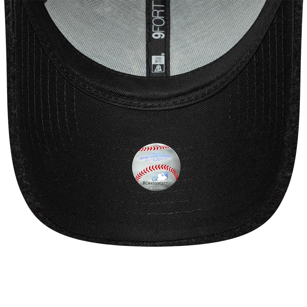 New Era, 9FORTY New York Yankees Chainstitch Winter Borg, Black