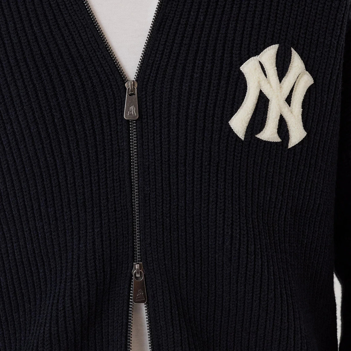 New Era, New York Yankees 2 Way Zip Cardigan, navy
