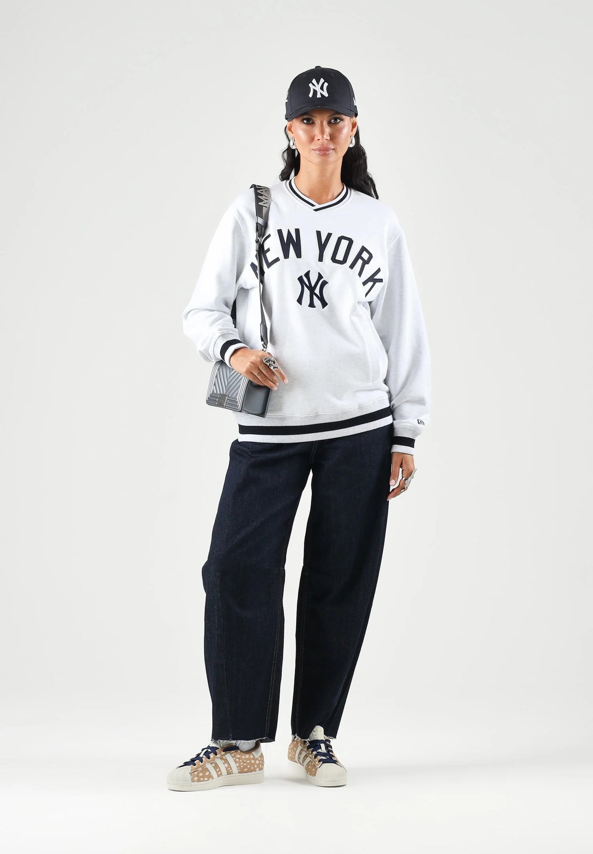 New Era, New York Yankees VARSITY V-NECK, Grey