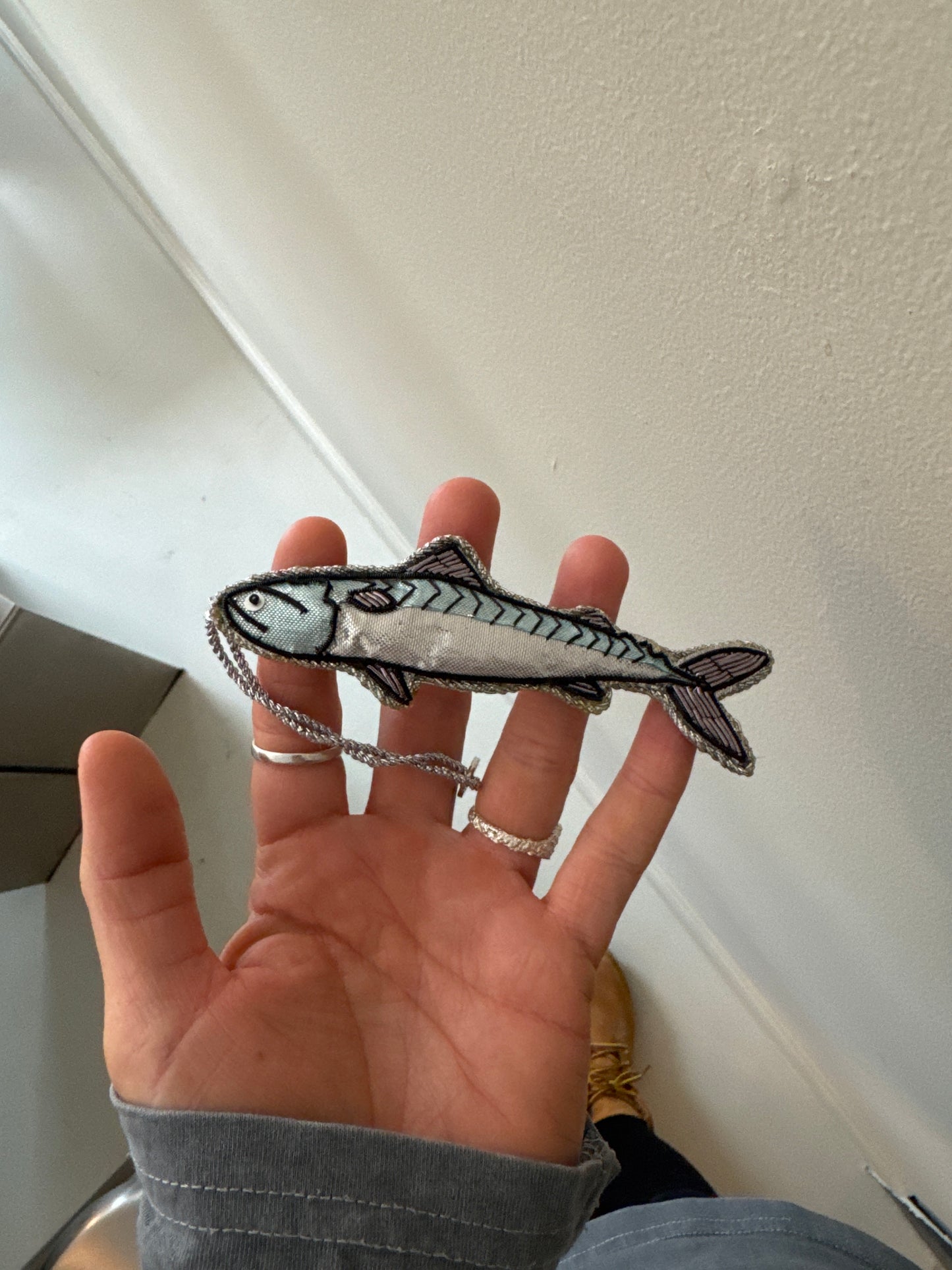 Tiny Tiny, Håndbroderet Fisk