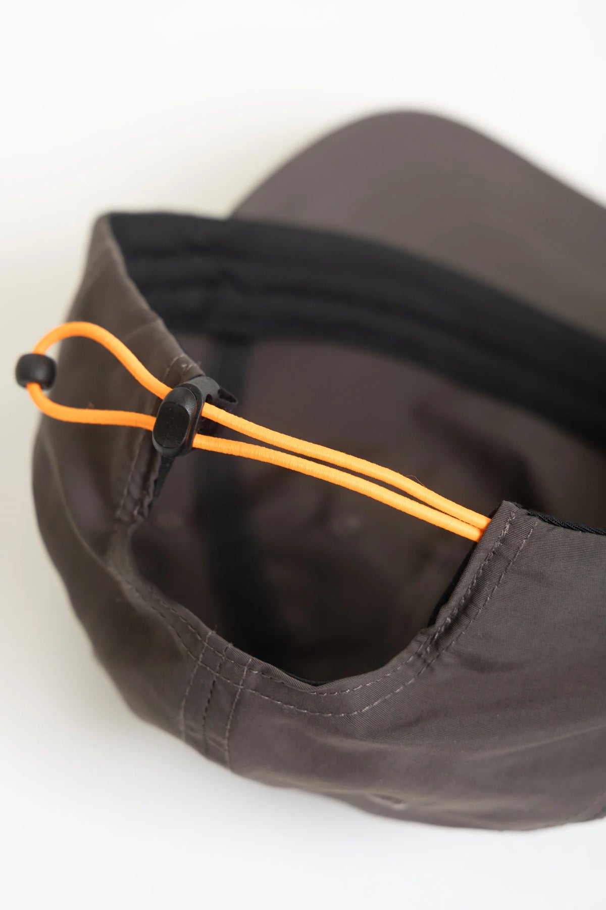 Service works, Nylon Dove Cap, Brown