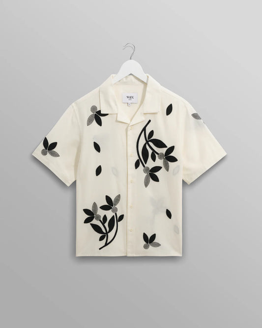 Wax London, Didcot SS Shirt, Bloom Applique - Ecru/Black