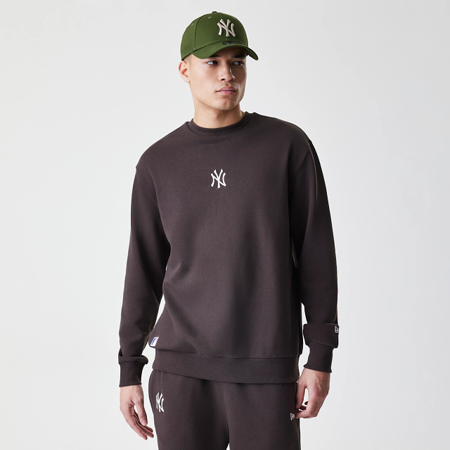 New Era, New York Yankees Crewneck, Brown